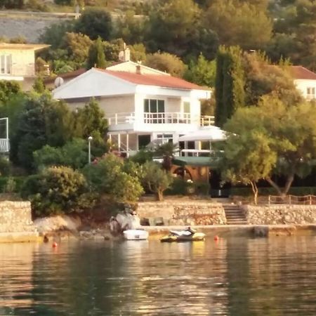 GrebašticaLuena公寓 外观 照片